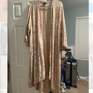Torrid Blush Kimono Size 4